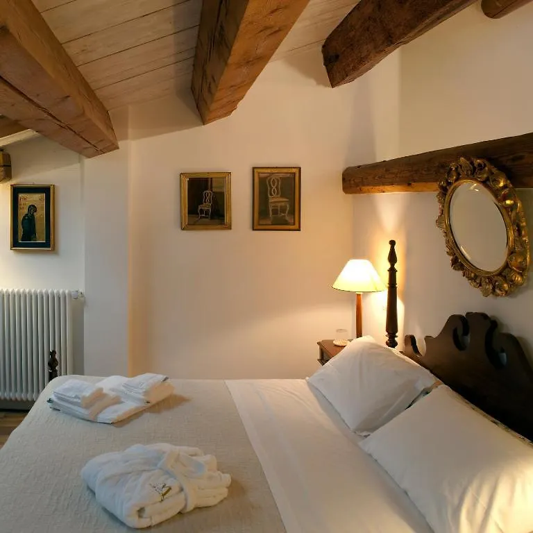 M Club De Luxe B&B Ravenna Panzió