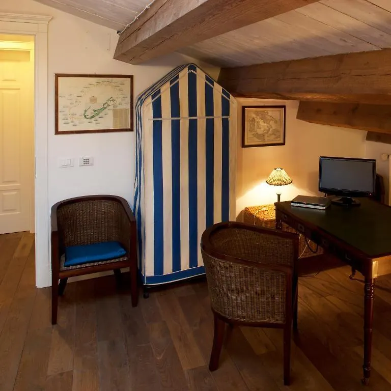 M Club De Luxe B&B Ravenna 2*,  Olaszország