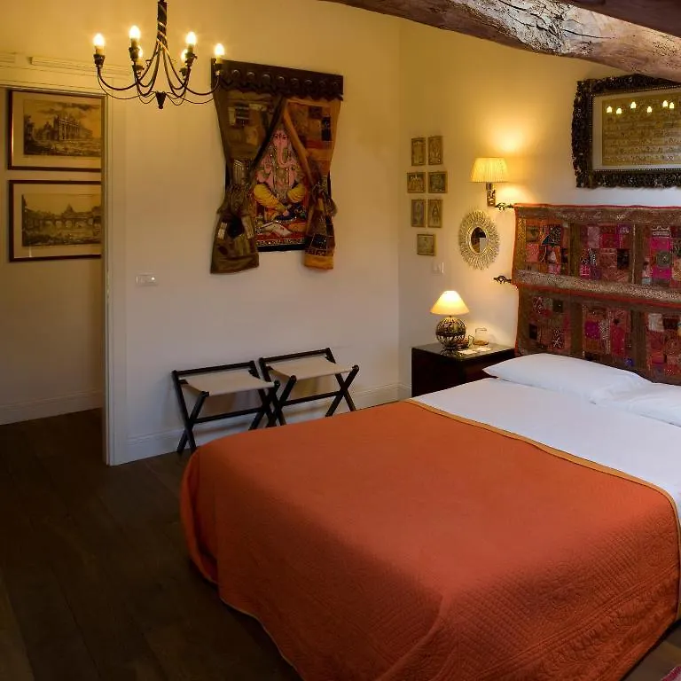 Bed and breakfast M Club De Luxe B&B Rávena